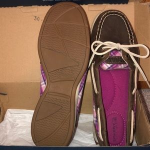 BRAND NEW! Sperrys in Women’s 8.5 M